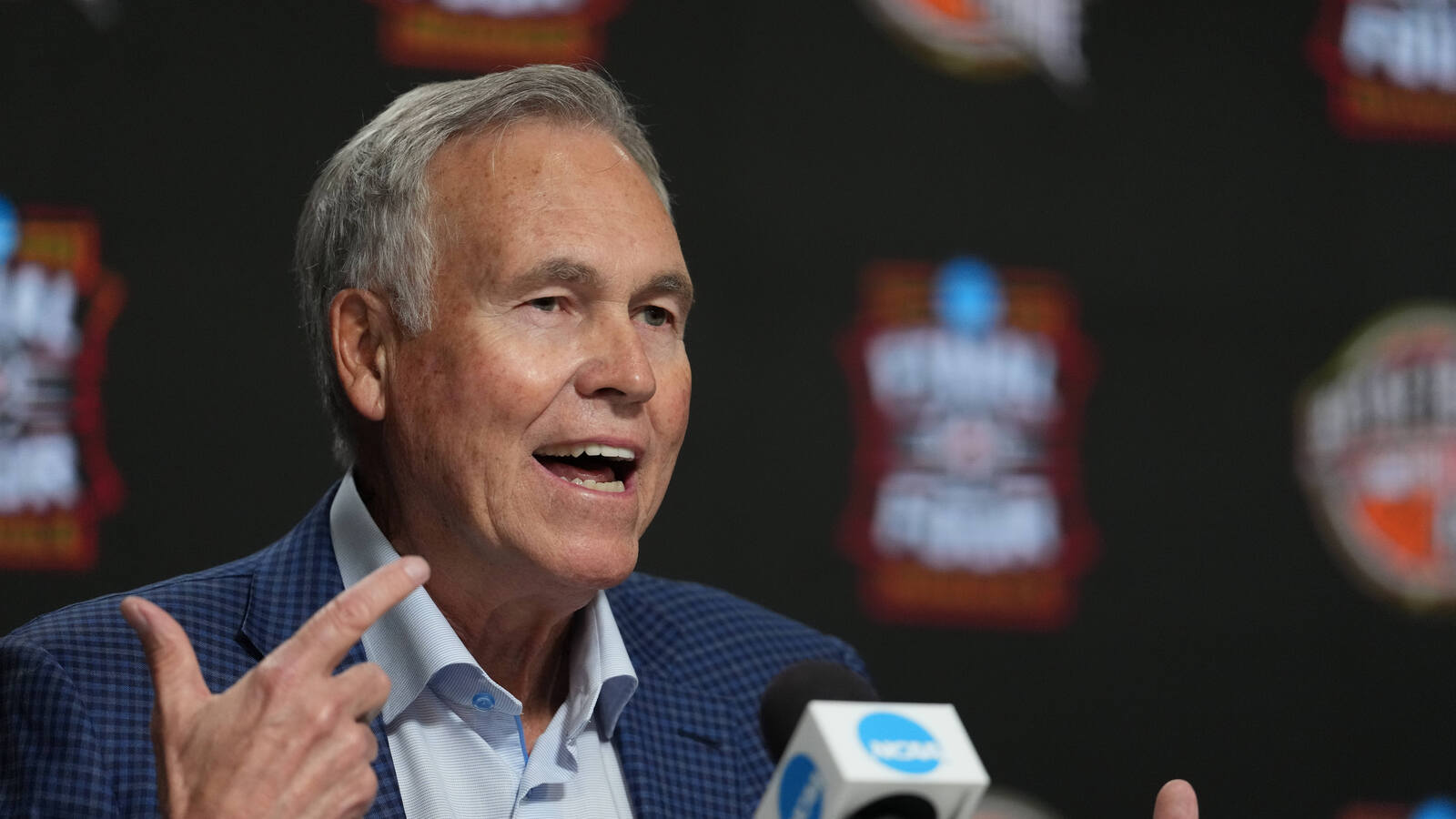 https://www.yardbarker.com/media/e/f/ef8d08fab706ee76ab10a7b873f7959b84d96171/thumb_16x9/apr-4-2026-indianapolis-usa-mike-dantoni-during.jpg