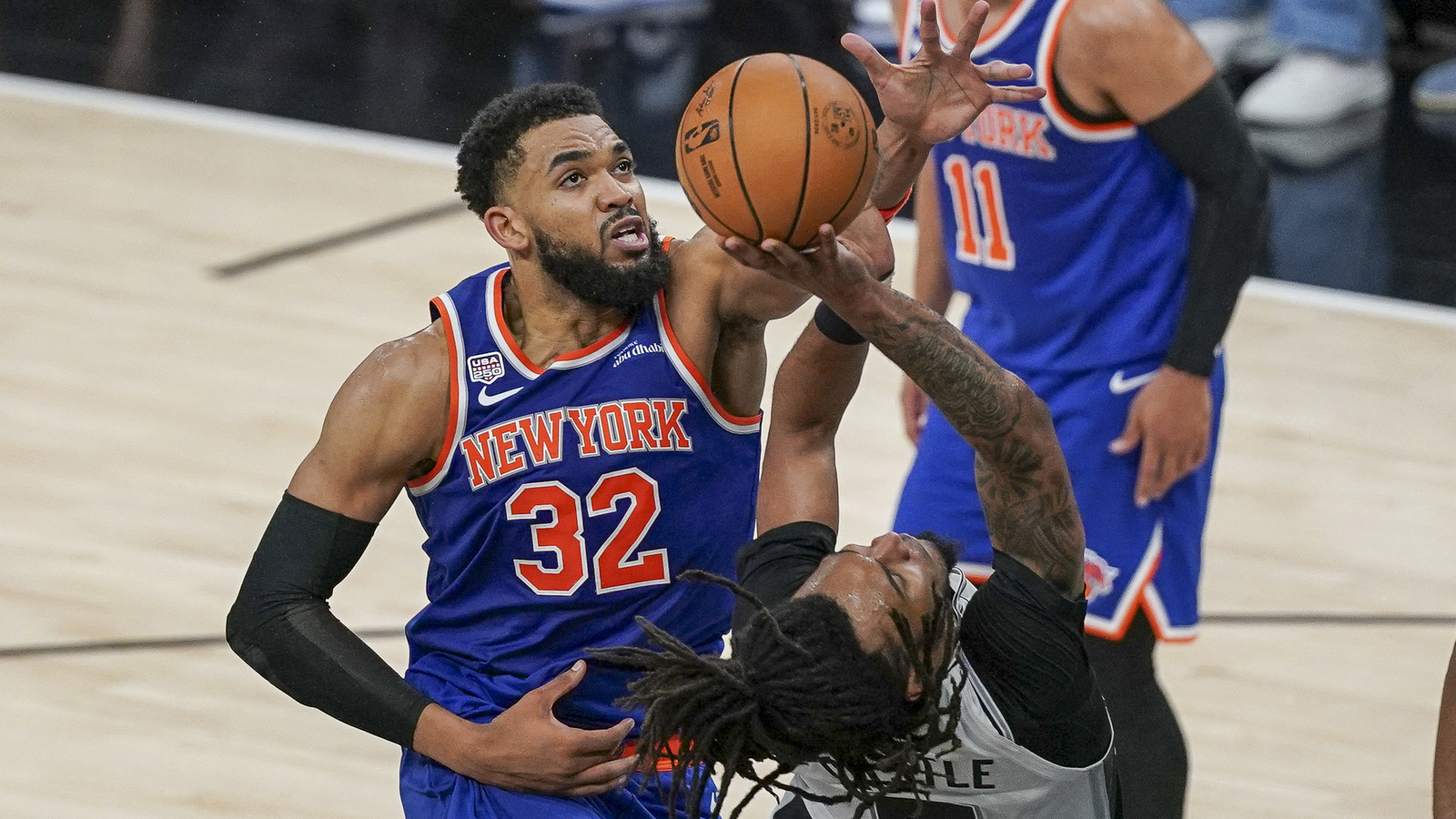 Karl-Anthony Towns facing contract dispute with Knicks