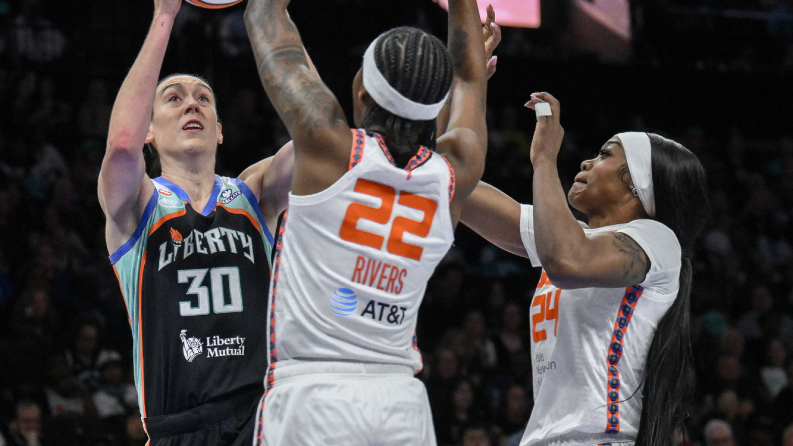 https://www.yardbarker.com/media/f/0/f0266589e689c757271186b1fe4ea10bd450cd18/thumb_16x9/wnba-takeaways-breanna-stewart-dominates-tempo.jpg?v=1