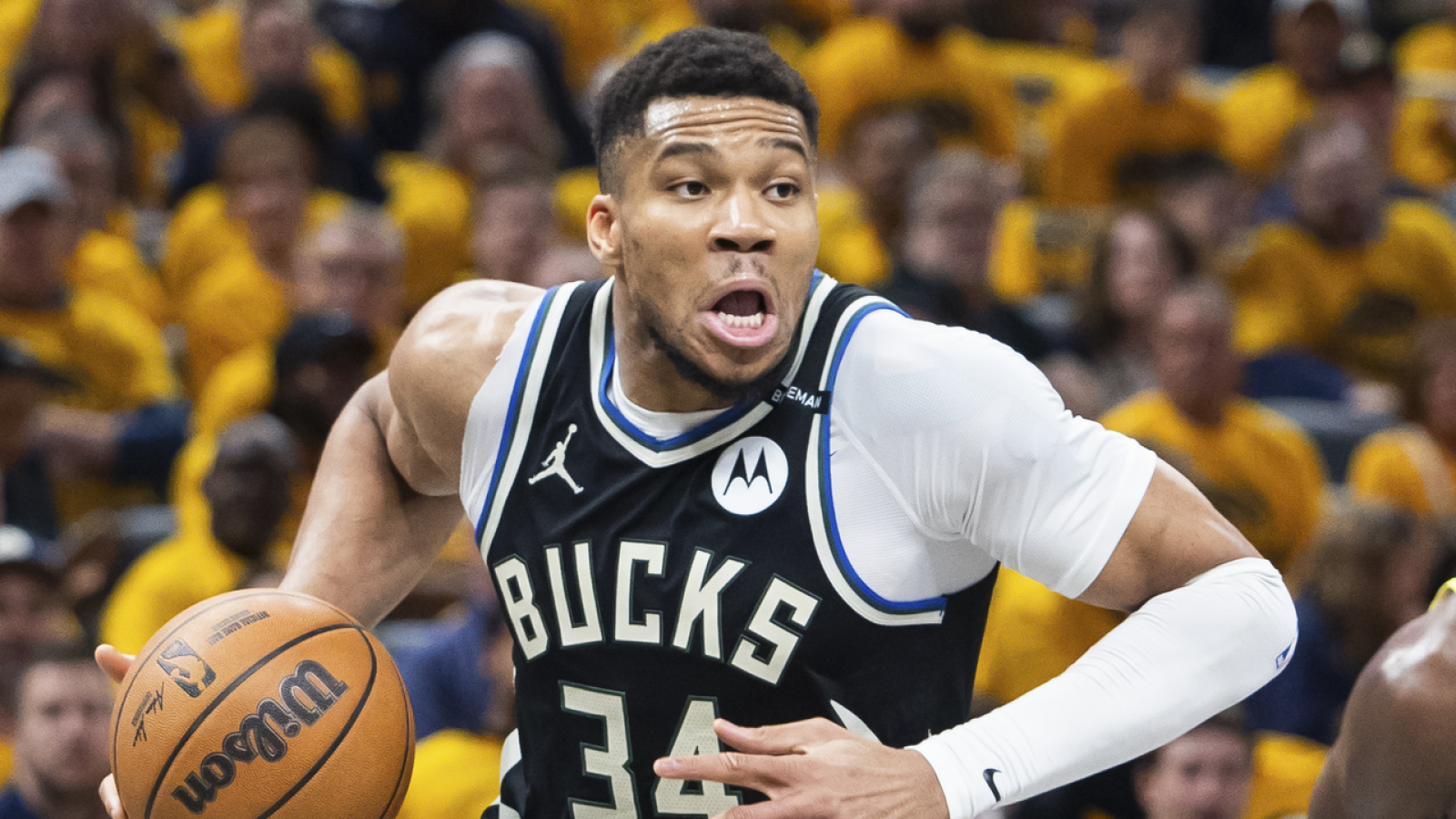 https://www.yardbarker.com/media/f/0/f033bfea9eb73ff54905071f654f928454fa9d25/thumb_16x9/team-makes-sense-deal-giannis-antetokounmpo.jpg?v=1