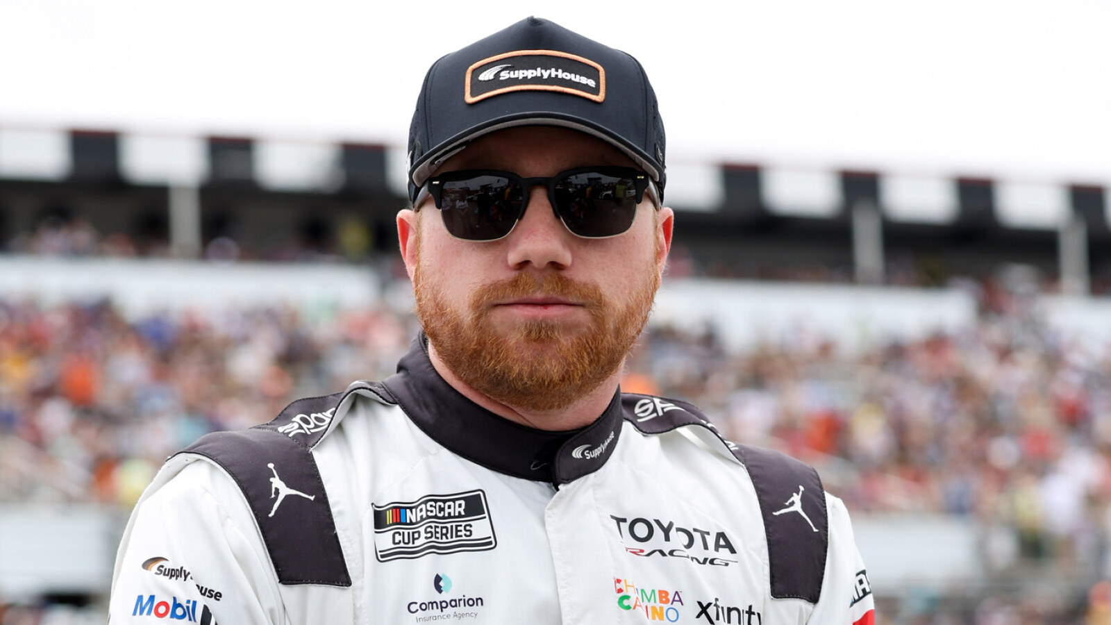 https://www.yardbarker.com/media/f/0/f0509ded5849aa124d8f3982cdaa22f987504ecd/thumb_16x9/tyler-reddick-sees-coronado-win-vanish-points.jpg?v=1