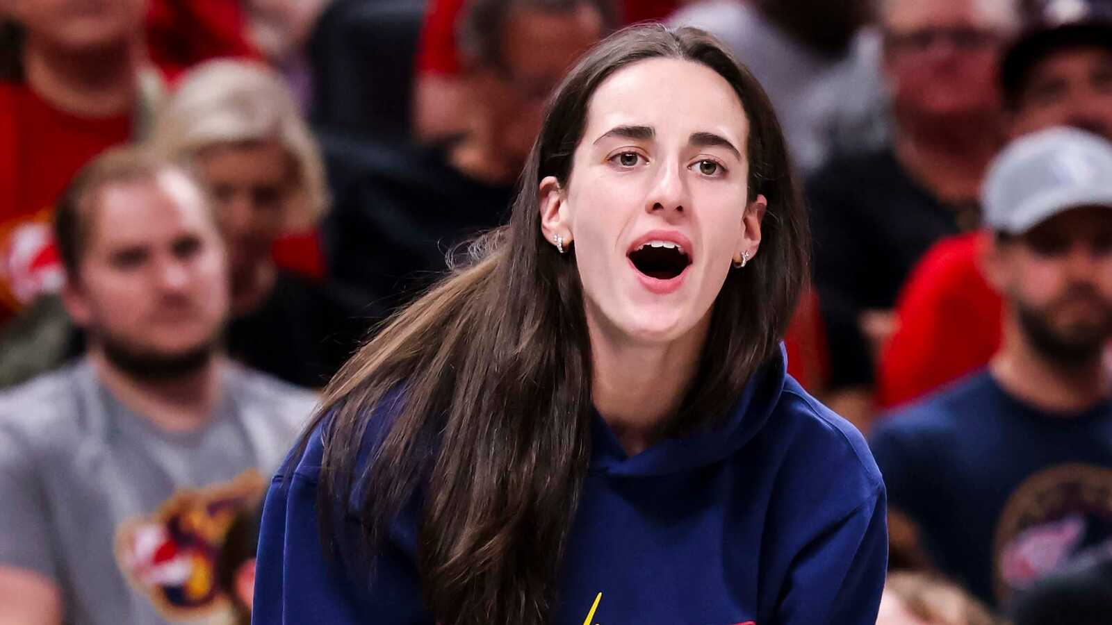 https://www.yardbarker.com/media/f/0/f0645a5da6668ac4794e6f5c74933b71c1c98d04/thumb_16x9/star-voting-shows-impact-clark-on-wnba.jpg
