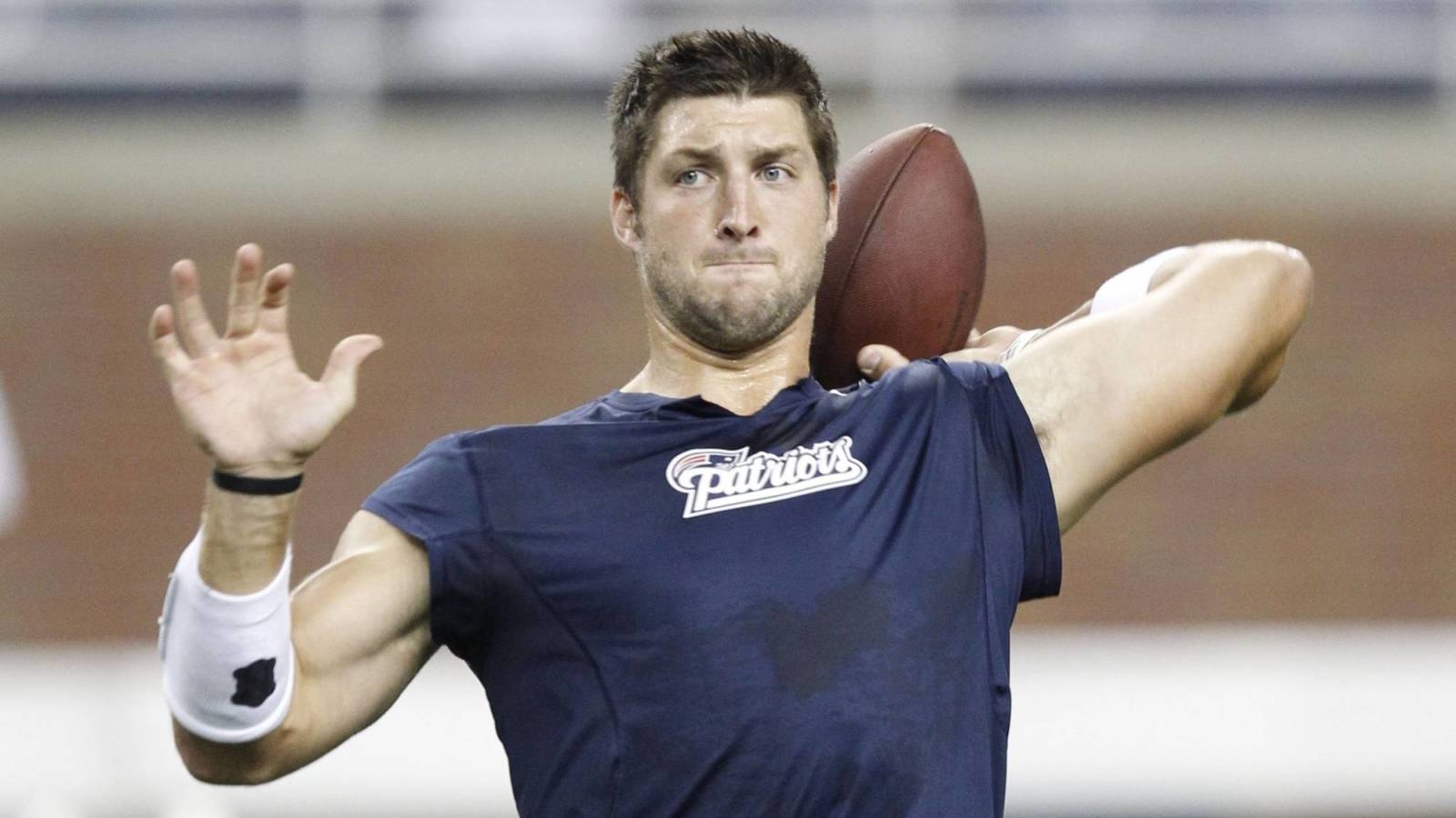 Tim Tebow worked out as tight end with Jaguars