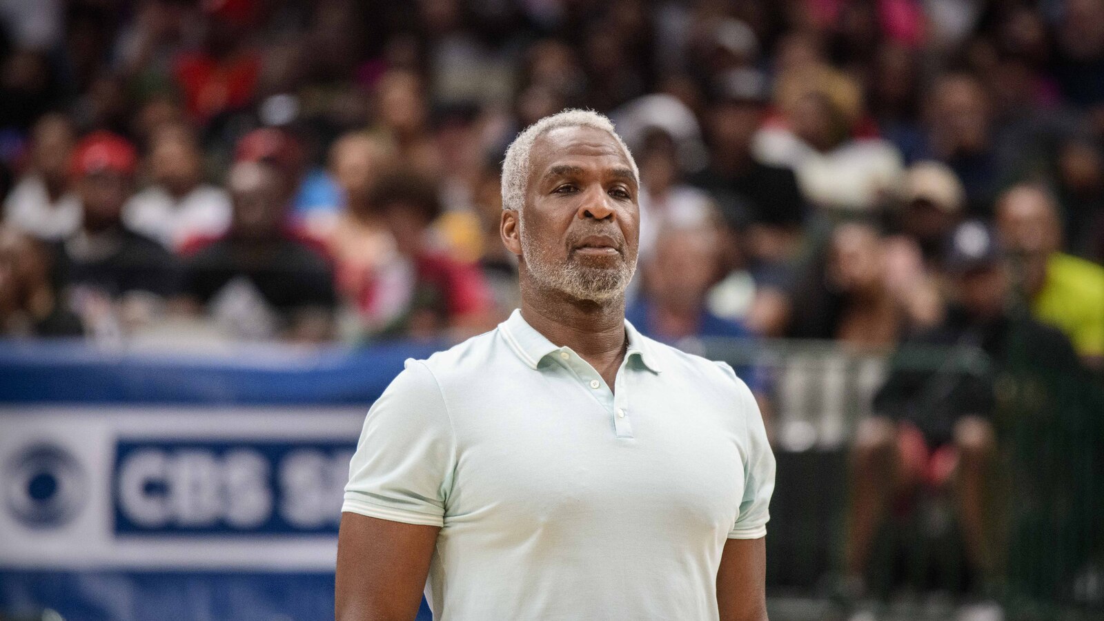 https://www.yardbarker.com/media/f/0/f07fca341c093dcc8cc2ccad7ca20ac88574117c/thumb_16x9/aug-17-2019-dallas-tx-usa-killer-3s-head-coach.jpg?v=1