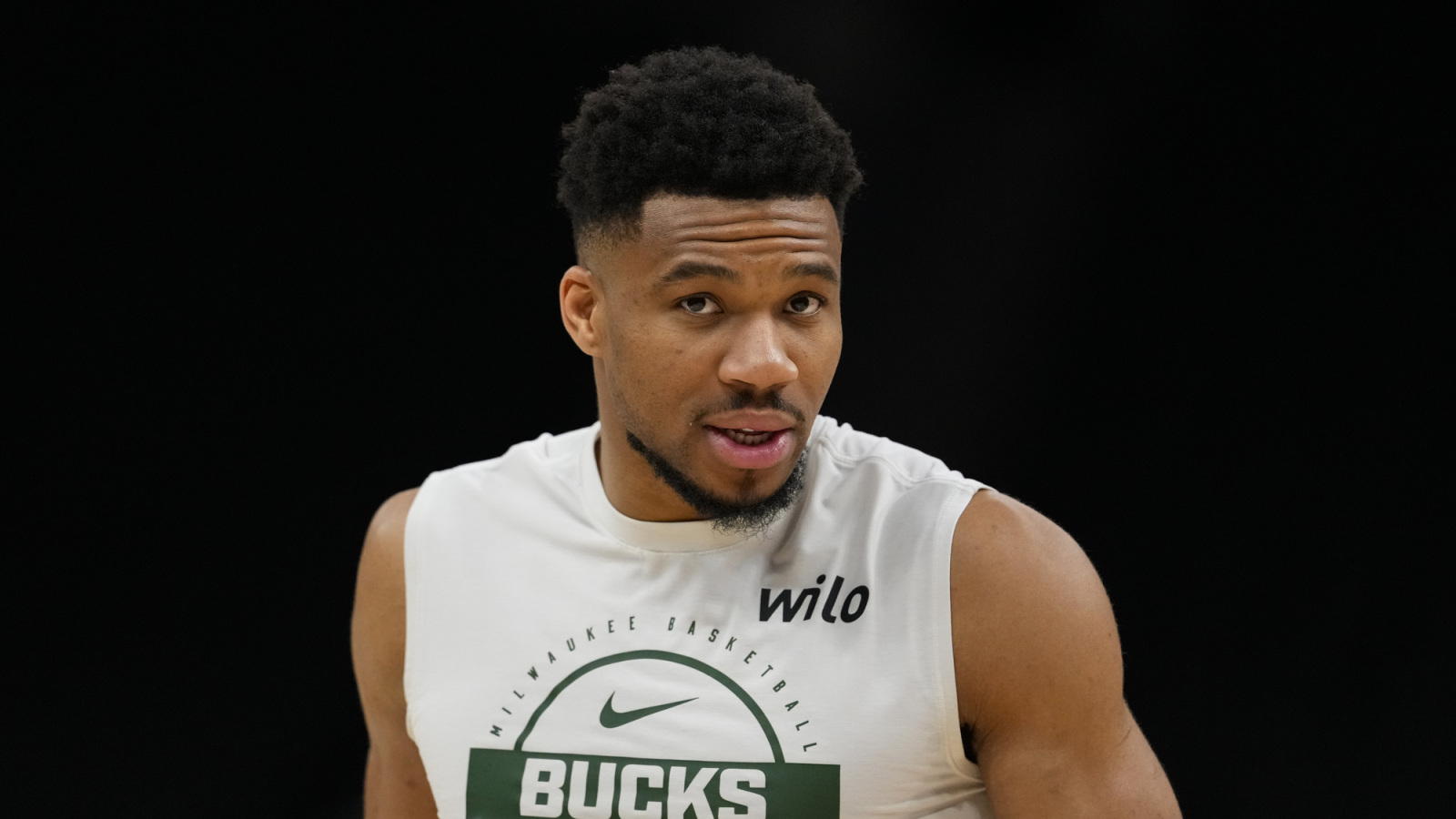 https://www.yardbarker.com/media/f/0/f0ccf66b866f4924791a8c22157618bdb6326657/thumb_16x9/antetokounmpo-bucks-split-inevitable-latest-feud.jpg?v=1