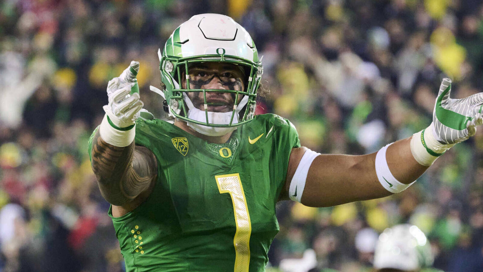 Oregon star LB Noah Sewell declares for NFL Draft Yardbarker