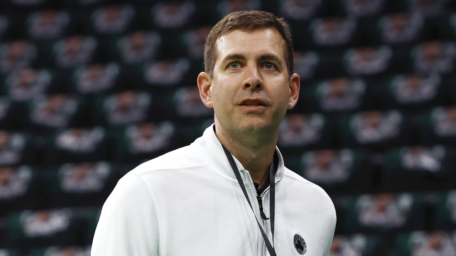 https://www.yardbarker.com/media/f/1/f116955d25938f7025545d684dbbd00de9a9e728/thumb_16x9/report-celtics-listen-offers-two-key-starting.jpg?v=1