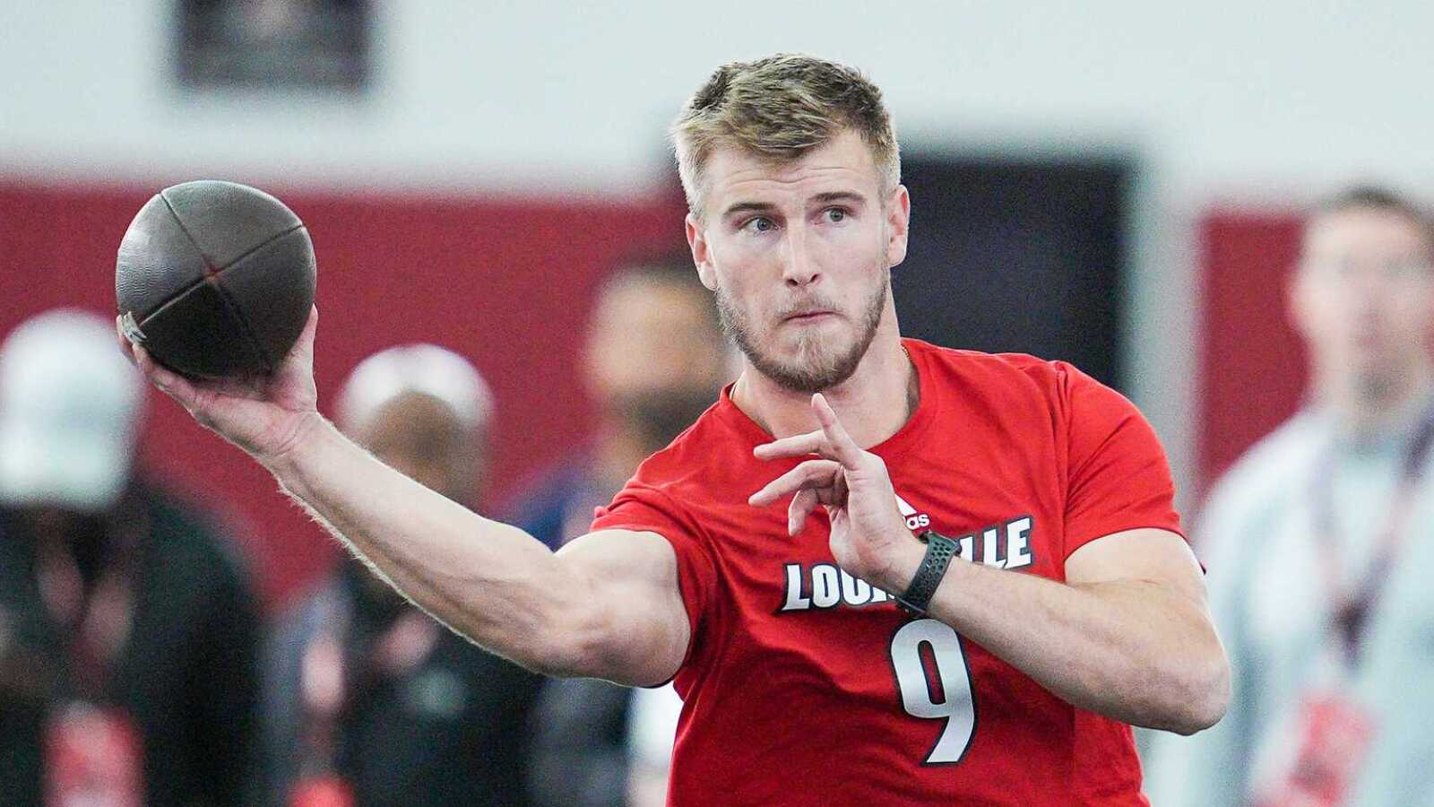 https://www.yardbarker.com/media/f/1/f11cb268ebdc19b2c0996f7ba41717c633cbfd30/thumb_16x9/expert-explains-saints-shouldnt-drafted-qb-tyler.jpg?v=1