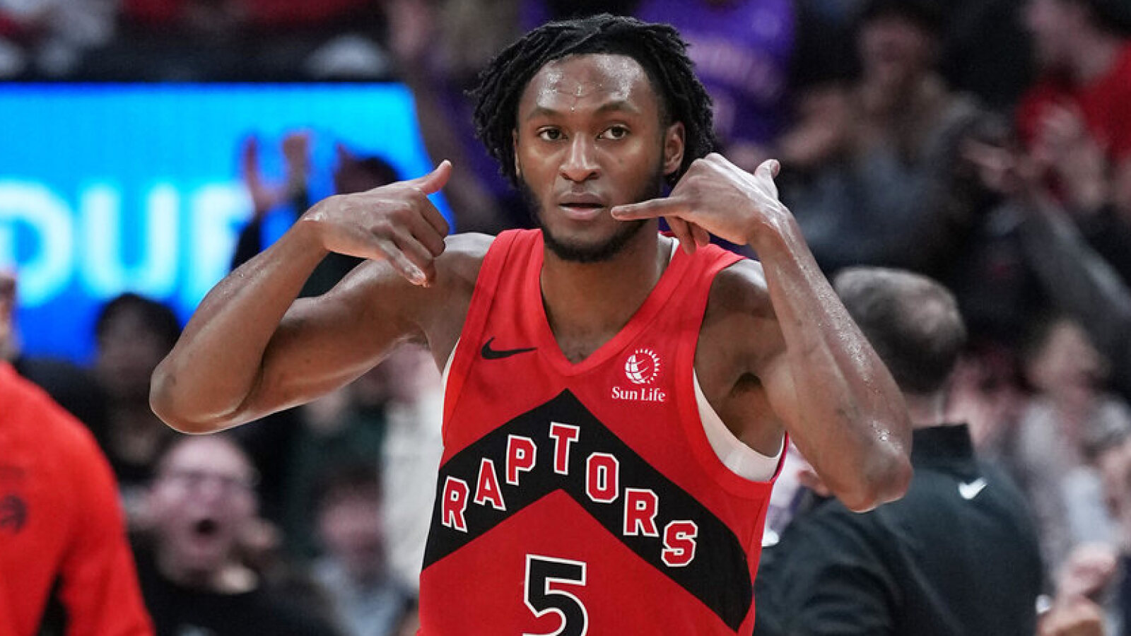 https://www.yardbarker.com/media/f/1/f14184aa09538a993336e683f7f677a74dcf1775/thumb_16x9/immanuel-quickleys-game-winner-helps-raptors.jpg?v=1