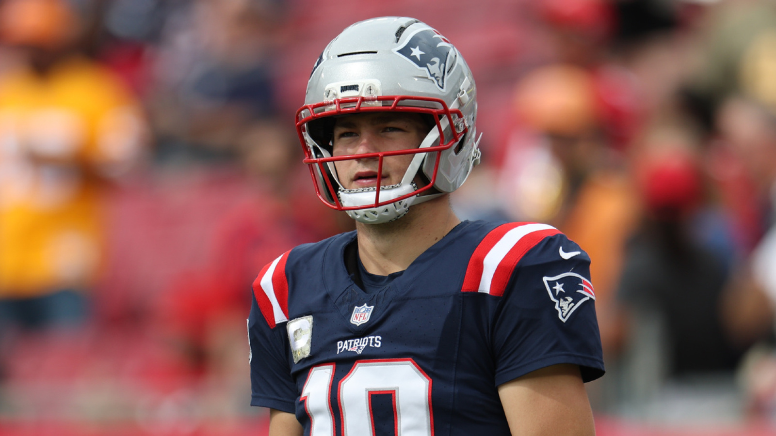 https://www.yardbarker.com/media/f/1/f1688d7d510a9800a02007ab111ef7b1f10a059f/thumb_16x9/maye-explains-patriots-practice-week-decisions.jpg?v=1