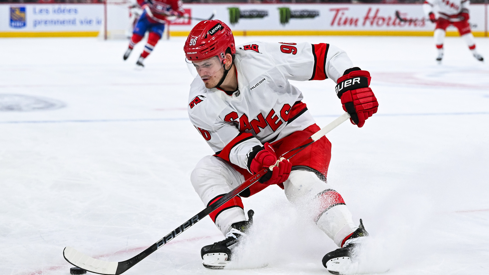 https://www.yardbarker.com/media/f/1/f16b18f05abbbe38acd6c0b1d097a0becb6fa657/thumb_16x9/apr-16-2025-montreal-quebec-carolina-hurricanes.jpg