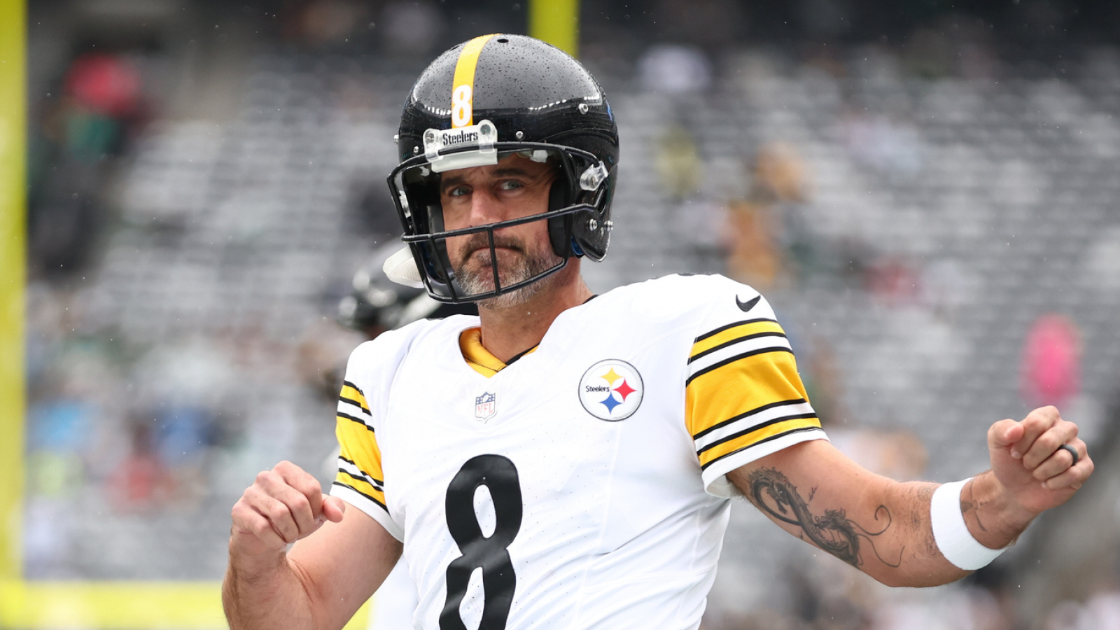 https://www.yardbarker.com/media/f/1/f16e5b28fdf41938bad0f724003d167fcbff5c10/thumb_16x9/aaron-rodgers-latest-decision-steelers-fans.jpg?v=1