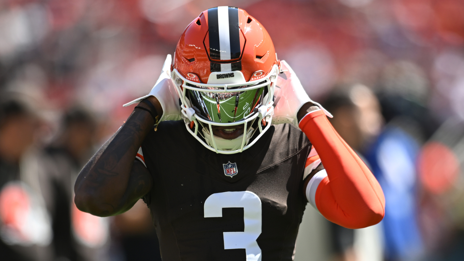 https://www.yardbarker.com/media/f/1/f186e39210c5647bad331e9e2a2d884fb5a4ed66/thumb_16x9/sep-7-2025-cleveland-ohio-usa-cleveland-browns.jpg?v=1