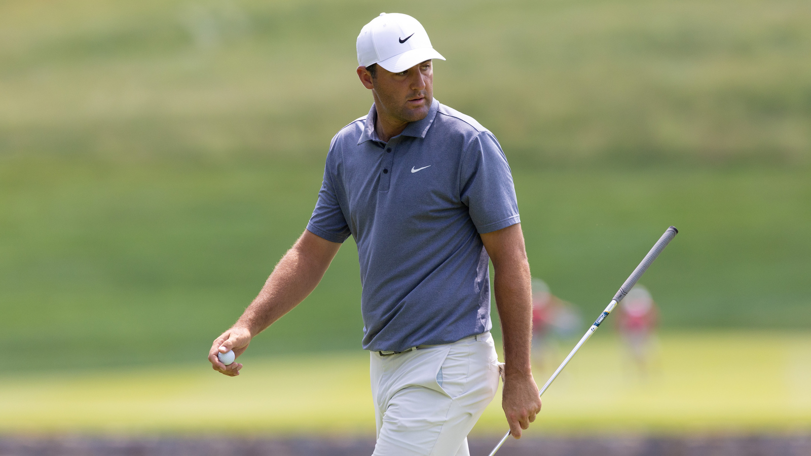 https://www.yardbarker.com/media/f/1/f1e51d4736121ab2bc0ef9fe077e80c0e66f8a6a/thumb_16x9/scheffler-gets-deep-winning-golf-satisfying.jpg