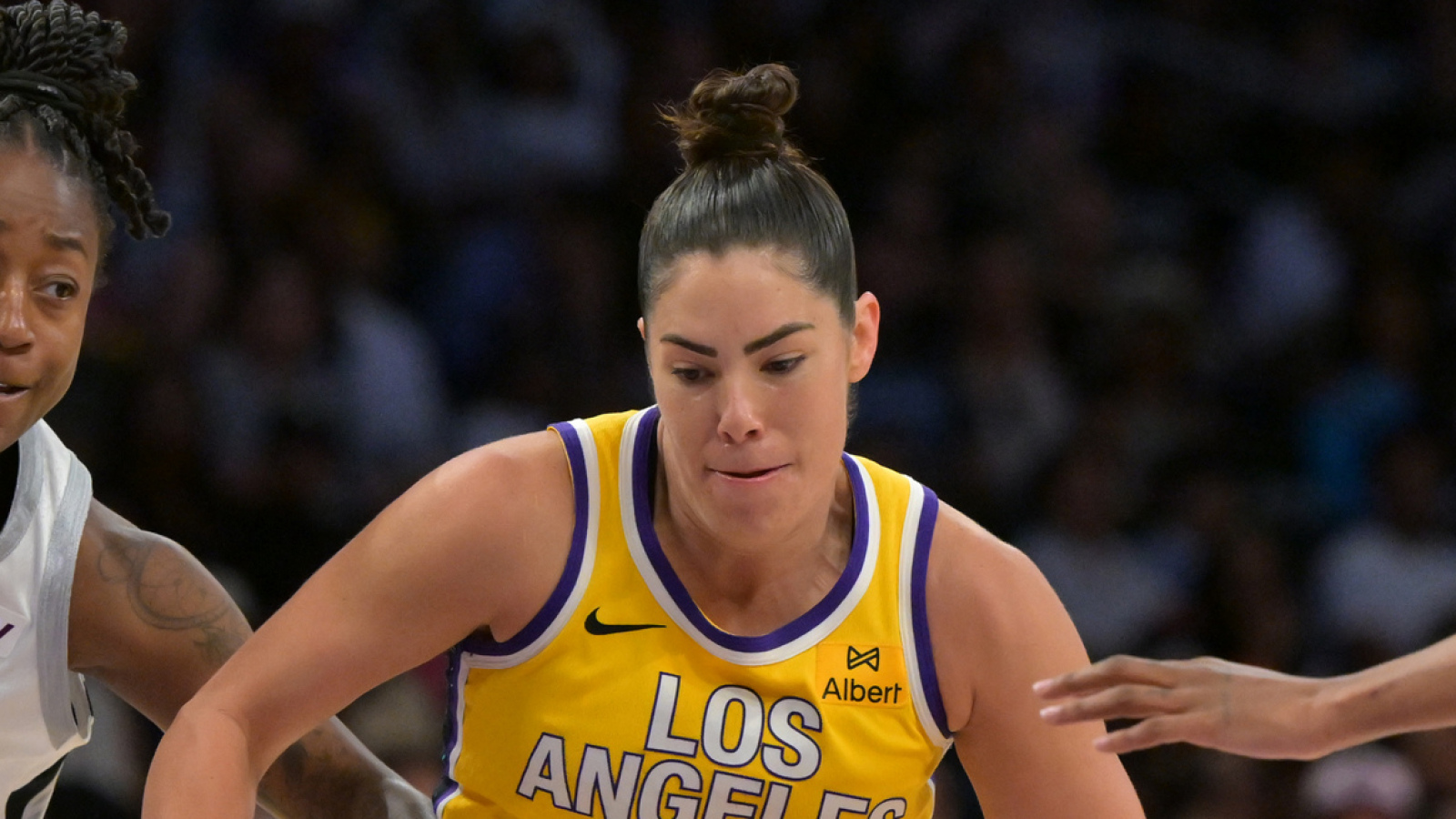 https://www.yardbarker.com/media/f/2/f2a501302dda077255320caa84302bbd1c3e5269/thumb_16x9/sparks-kelsey-plum-rejecting-14m-supermax.jpg?v=1
