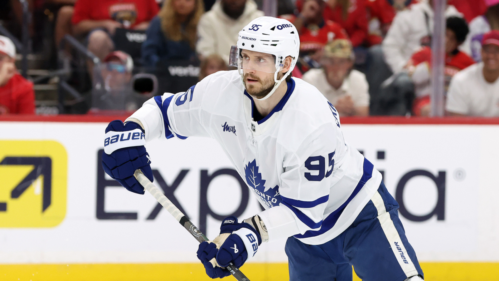 https://www.yardbarker.com/media/f/3/f3254af60411144ed46d068d58270ee3994f1303/thumb_16x9/maple-leafs-defenseman-assume-new-role-next-season.jpg?v=1