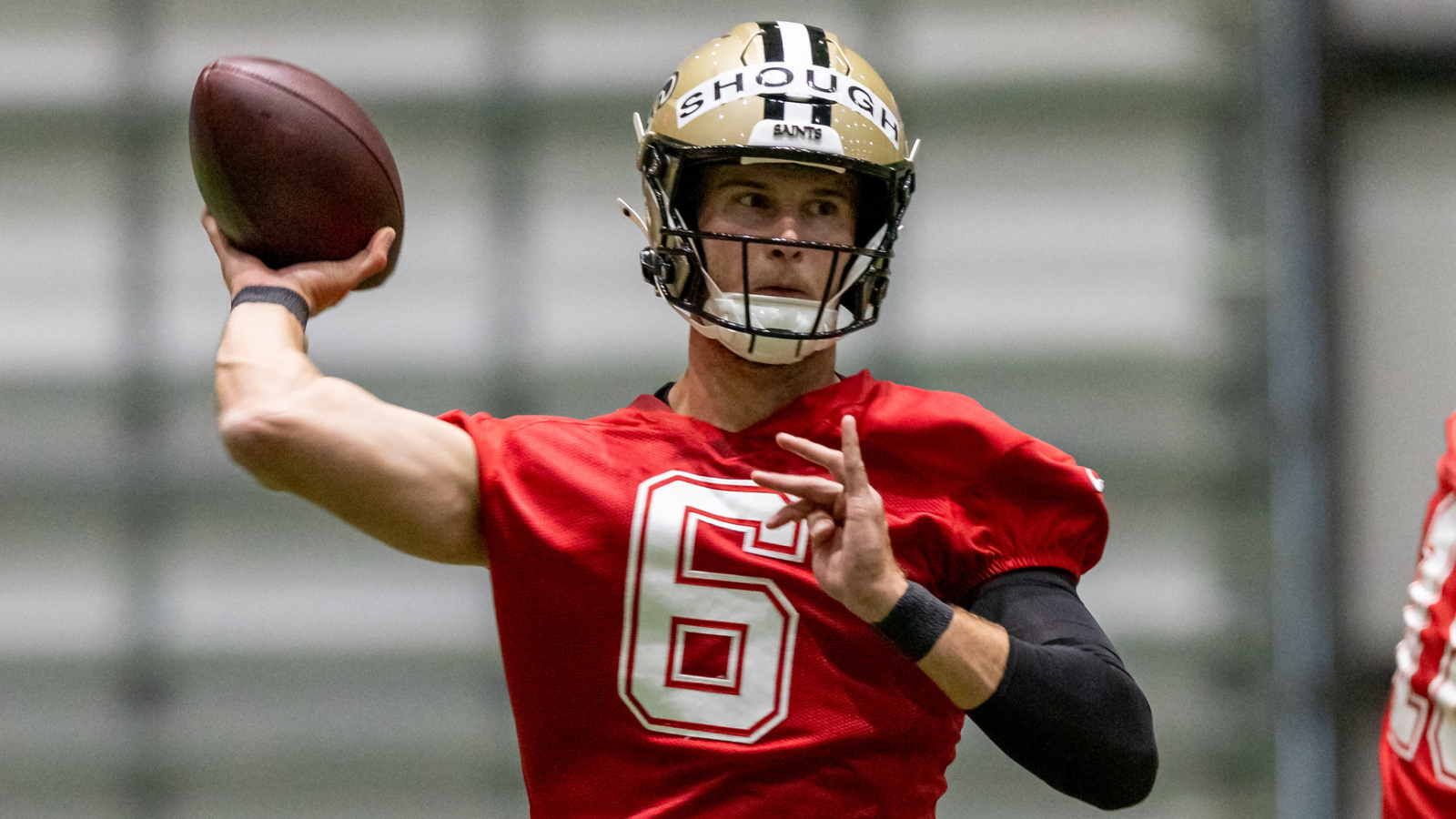 https://www.yardbarker.com/media/f/3/f34094bb7e2feb499040314810b9e99a938cbbc5/thumb_16x9/shough-best-chance-winning-saints-qb-competition.jpg?v=1