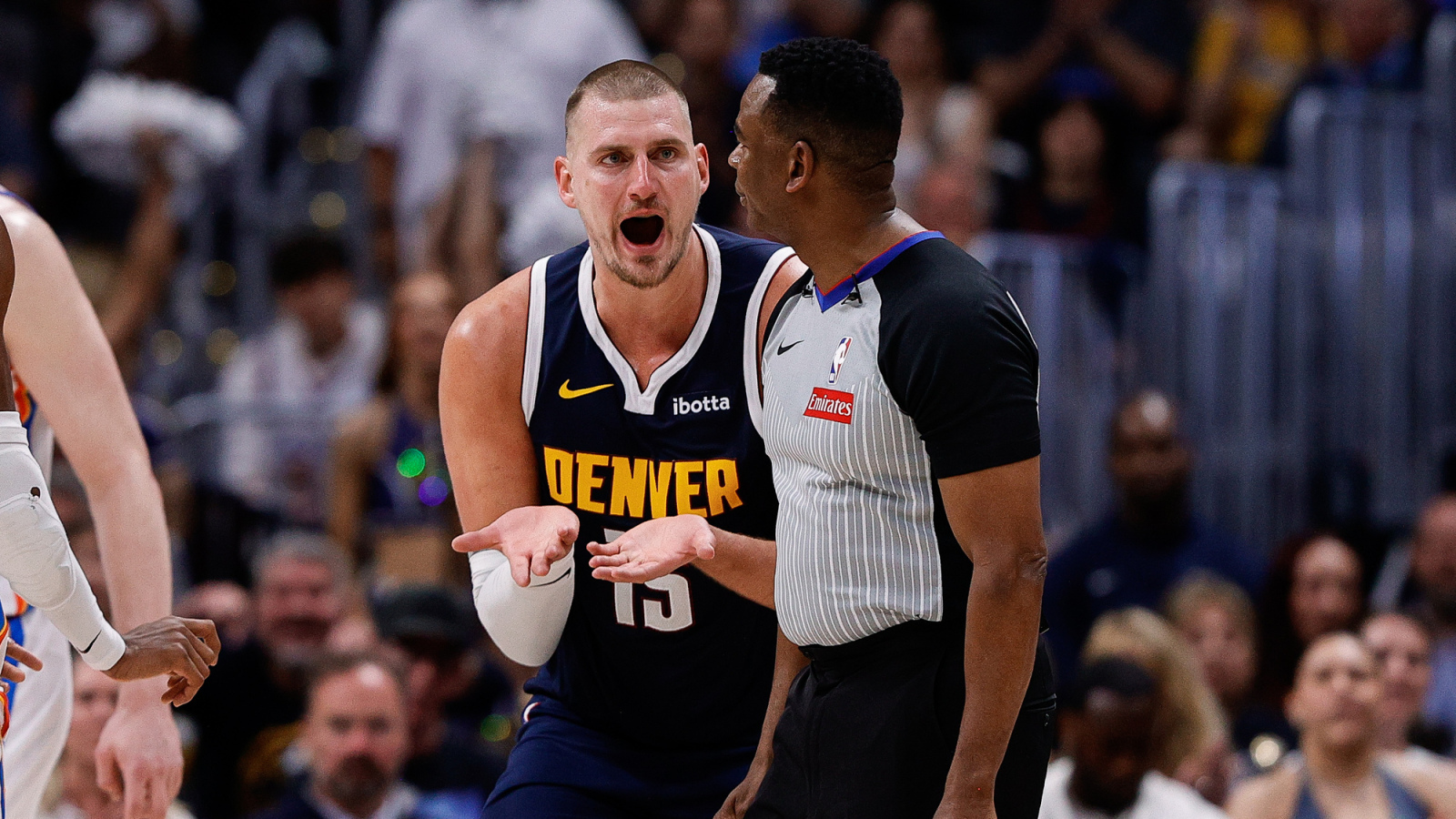 https://www.yardbarker.com/media/f/3/f3897a4938ef1ec2abd8169c9cdf8dc52ed49b26/thumb_16x9/11-2025-denver-colorado-usa-denver-nuggets-center.jpg?v=1