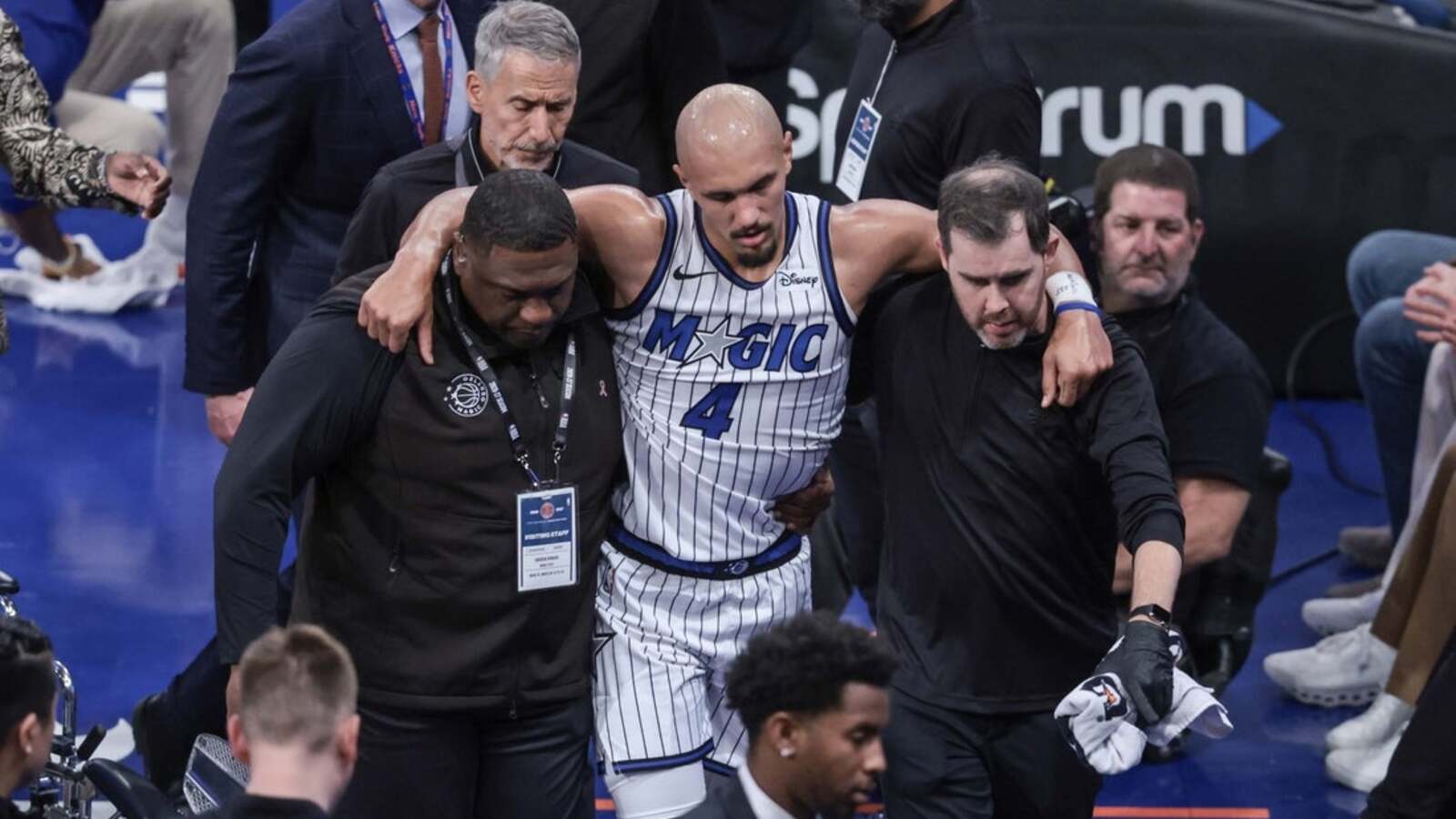 Magic PG Jalen Suggs (bruised knee) out at least 2 weeks