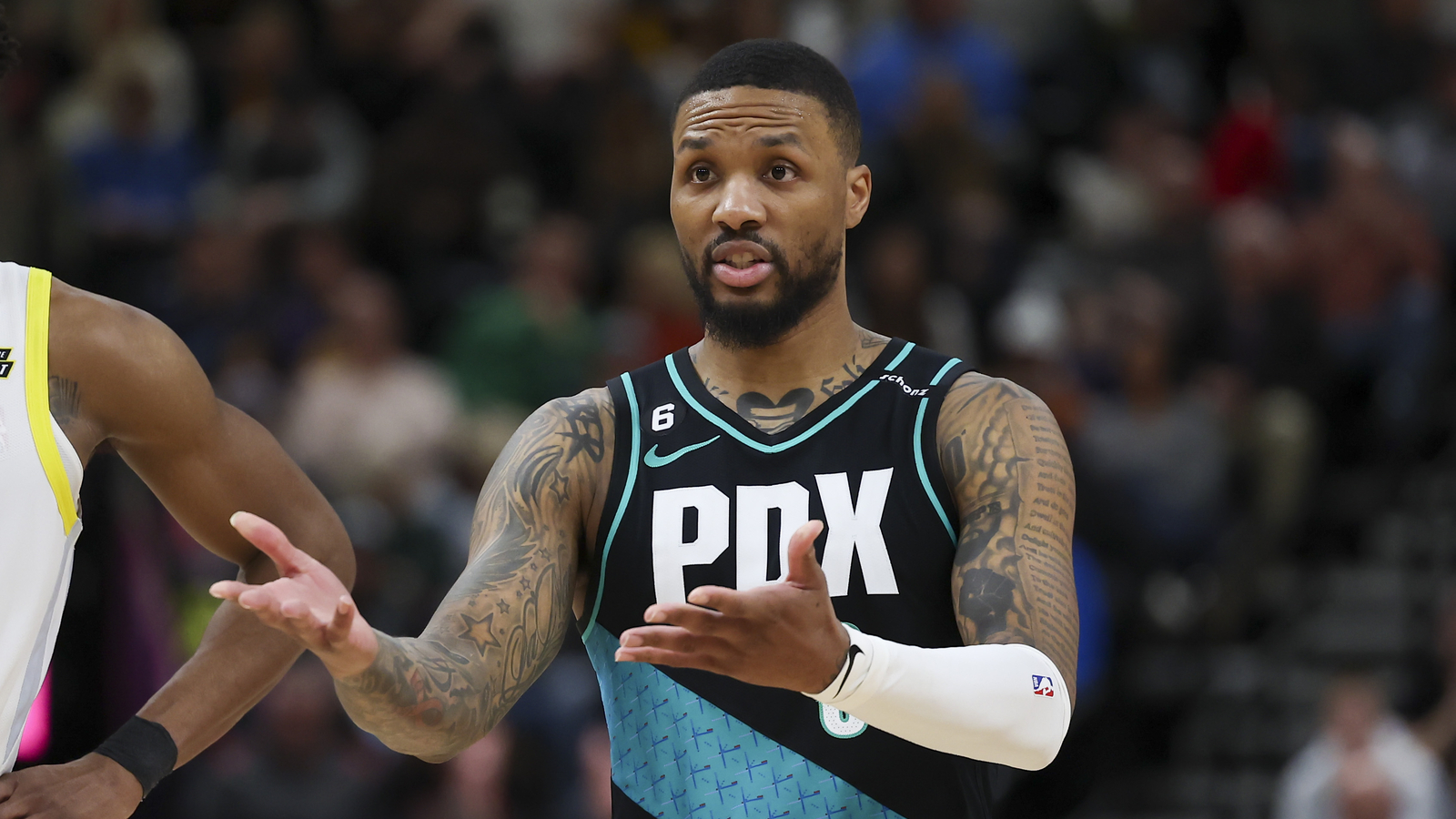 Damian Lillard размах рук