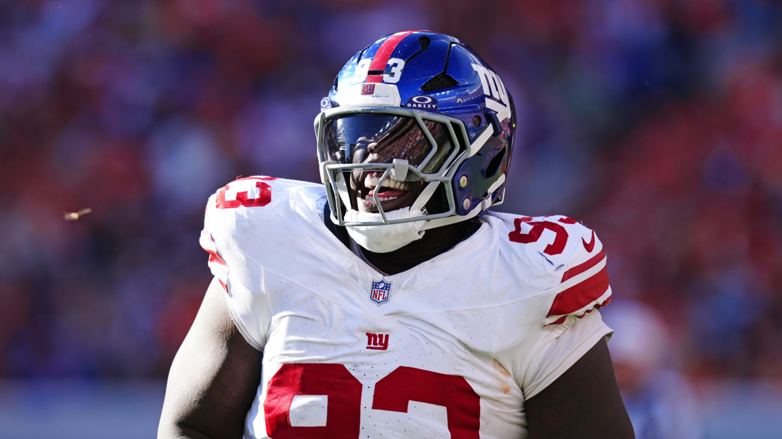 https://www.yardbarker.com/media/f/4/f42bf0d45fecf9c092aa4ef21edea17fdd5ac7fa/thumb_16x9/giants-dt-makes-concerning-admission-historic.jpg?v=1