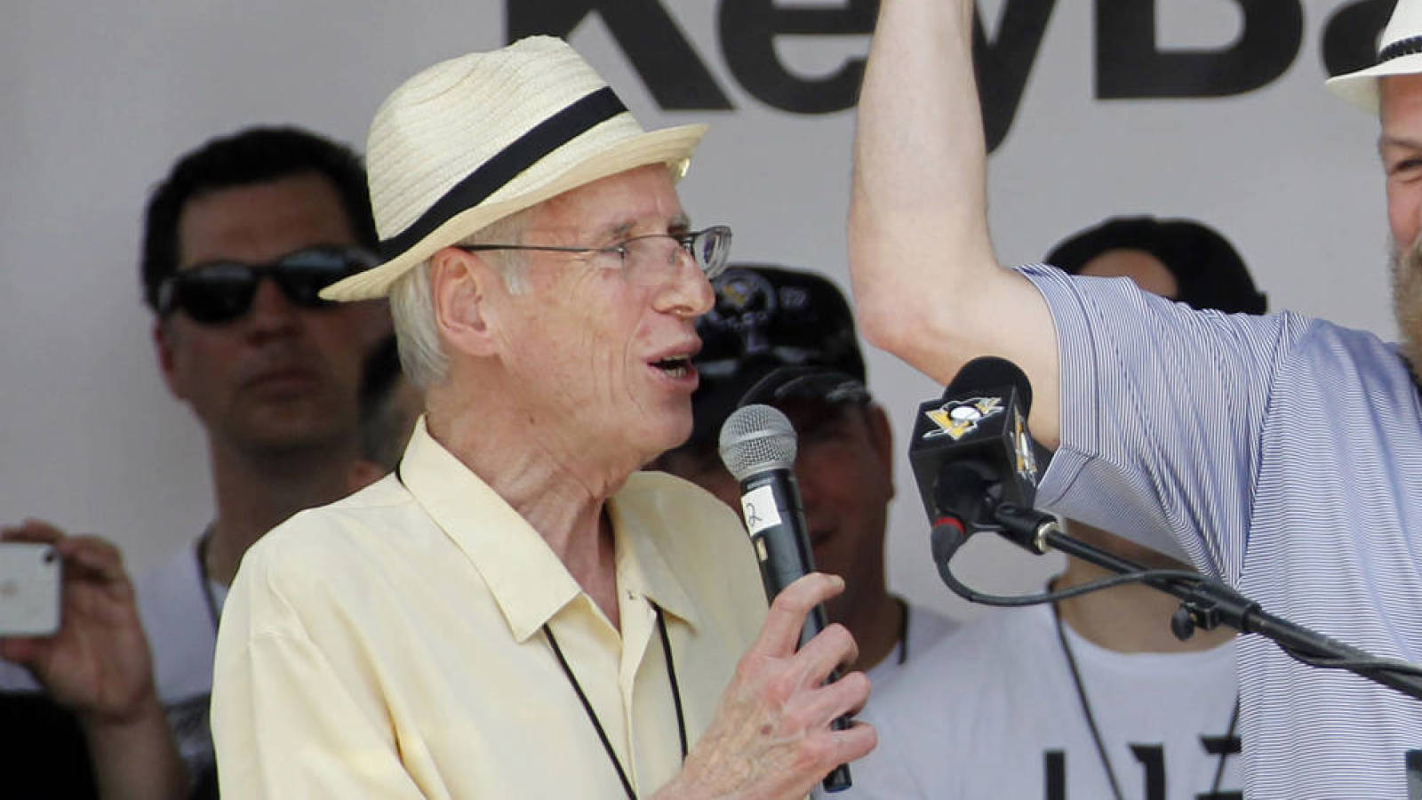 Penguins announcer Mike Lange opts out of season start Yardbarker