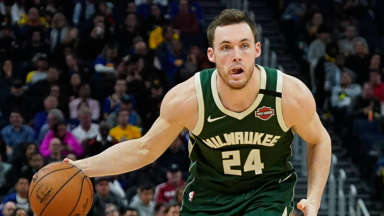 Pat Connaughton, Bucks agree to three-year, $16M deal | Yardbarker