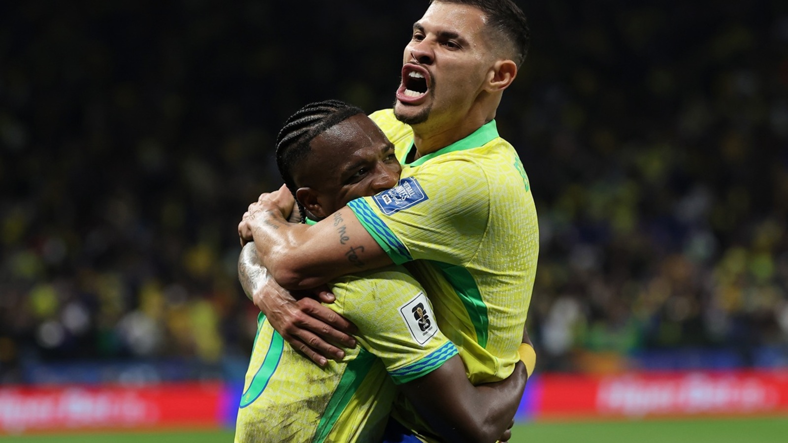 https://www.yardbarker.com/media/f/4/f4cd640e6e26bf55334c1c992230e75893bd4548/thumb_16x9/vinicius-guimaraes.jpg
