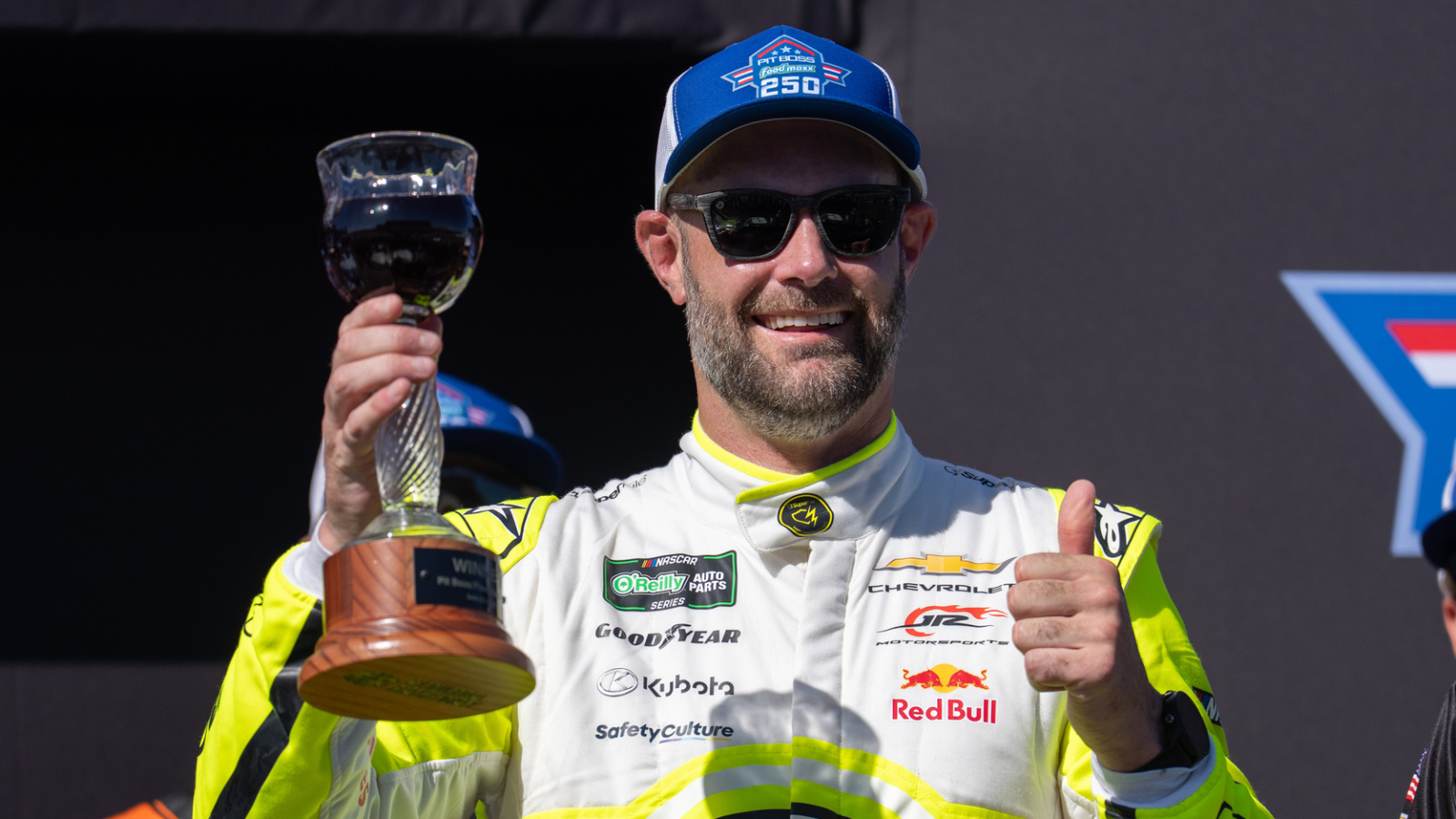 Shane van Gisbergen dominates O'Reilly Series race at Sonoma | Yardbarker