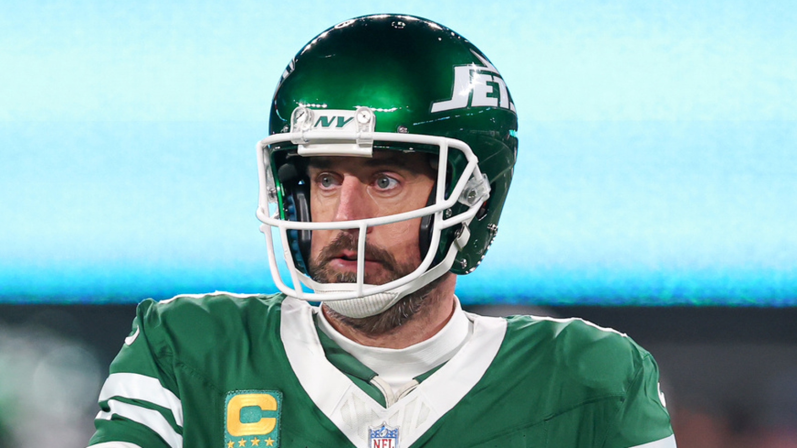 https://www.yardbarker.com/media/f/5/f54ab505c1d9b75bdc06396cc20d886a61fa8d1c/thumb_16x9/steelers-were-never-concerned-during-long-rodgers.jpg?v=1