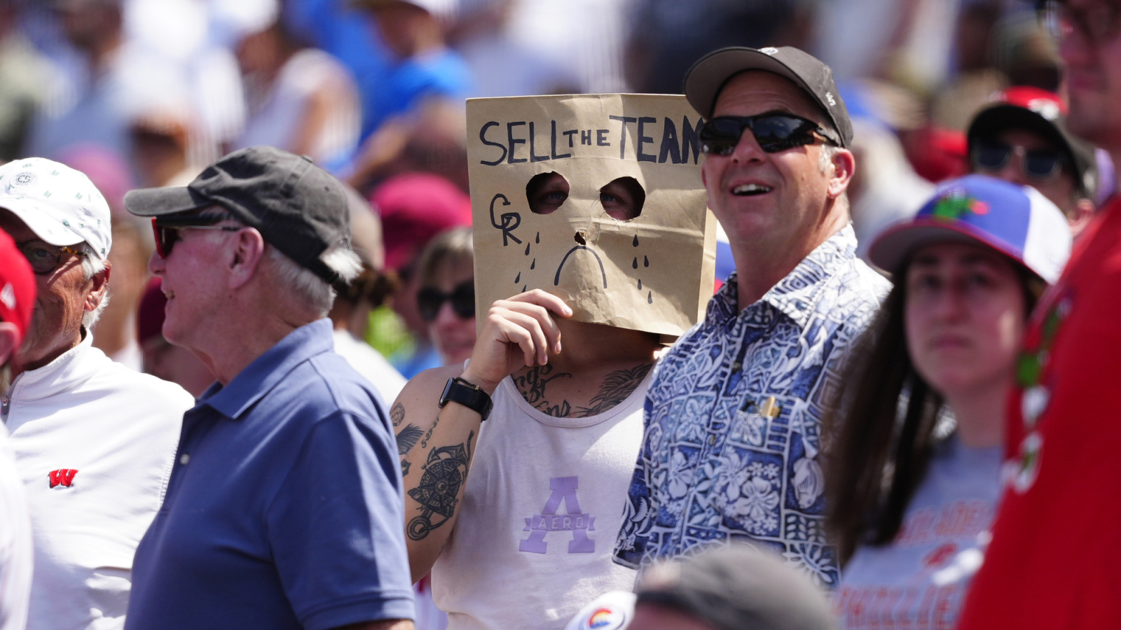 https://www.yardbarker.com/media/f/5/f564318432f621ce9d8fcfa6308dbdd46e258d69/thumb_16x9/real-truth-rockies-attendance-numbers.jpg?v=1