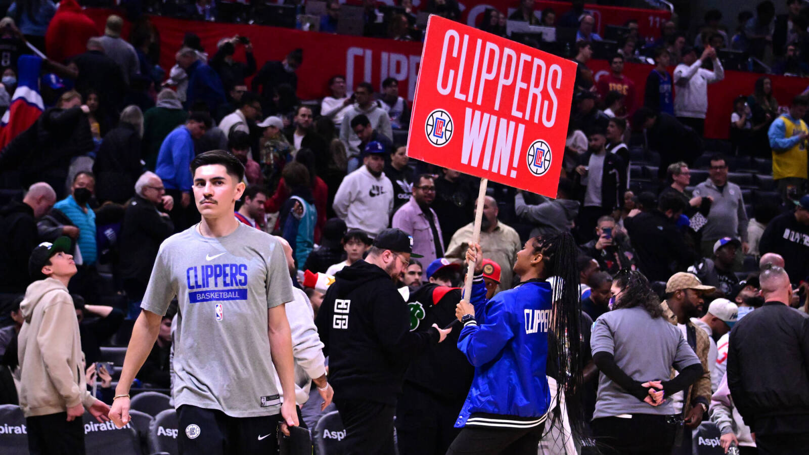 Clippers superfan speaks out on getting punched by arena security - Vimarsana News