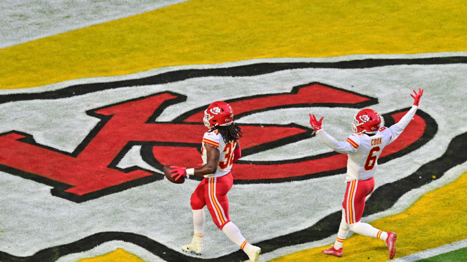 Chiefs make flurry of roster moves on Saturday | Yardbarker