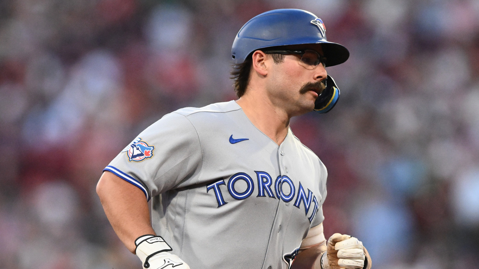 Blue Jays' Davis Schneider continues to ride hot bat at Fenway Park