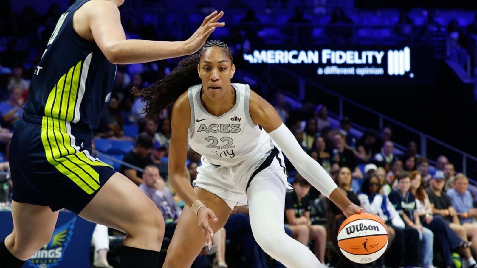 A'ja Wilson racks up 37 points, Aces stave off Wings' late charge ...