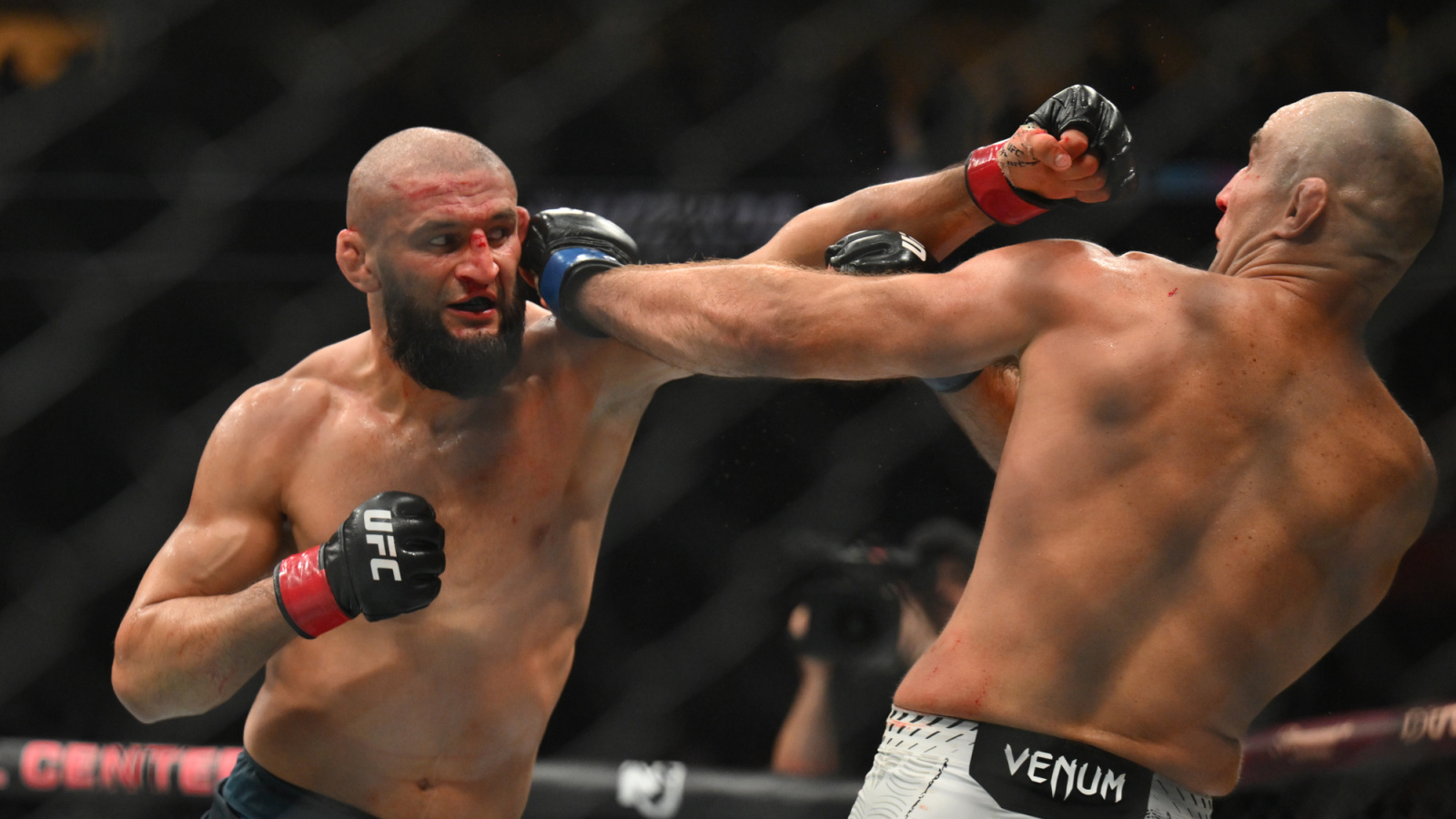 Khamzat Chimaev takes huge fall in UFC pound-for-pound list | Yardbarker
