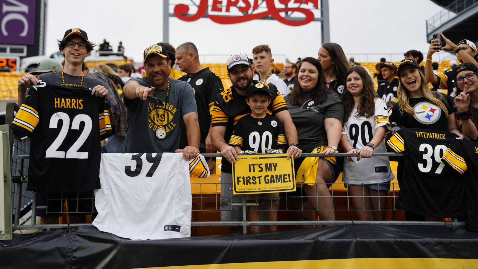 Steelers' sorry fans disappoint in season opener Yardbarker