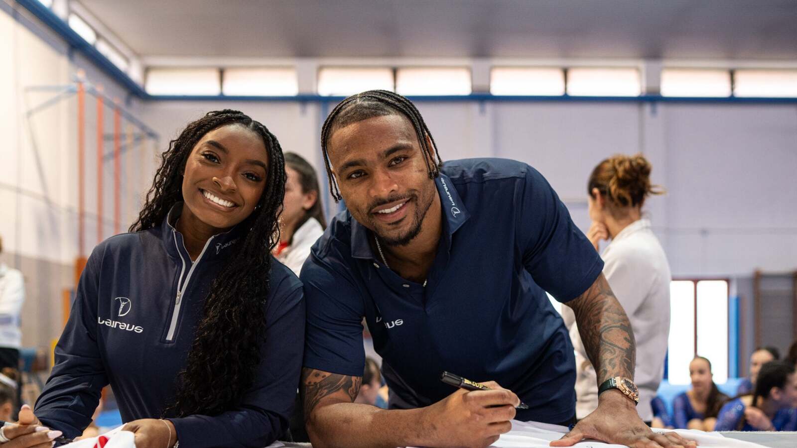 Simone Biles Supports Jonathan Owens in Colts Debut