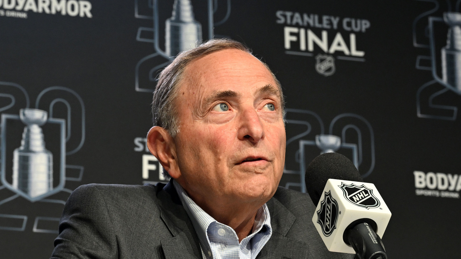 Gary Bettman Publicly Blasts Paul Bissonnette Over Florida Tax Rant ...
