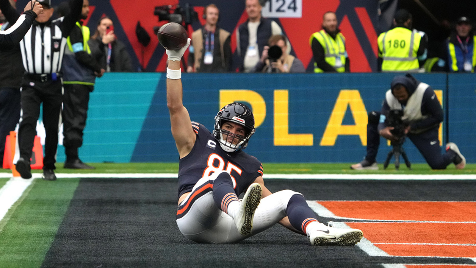 Cole Kmet makes history as first long snapper to win NFC Special Teams