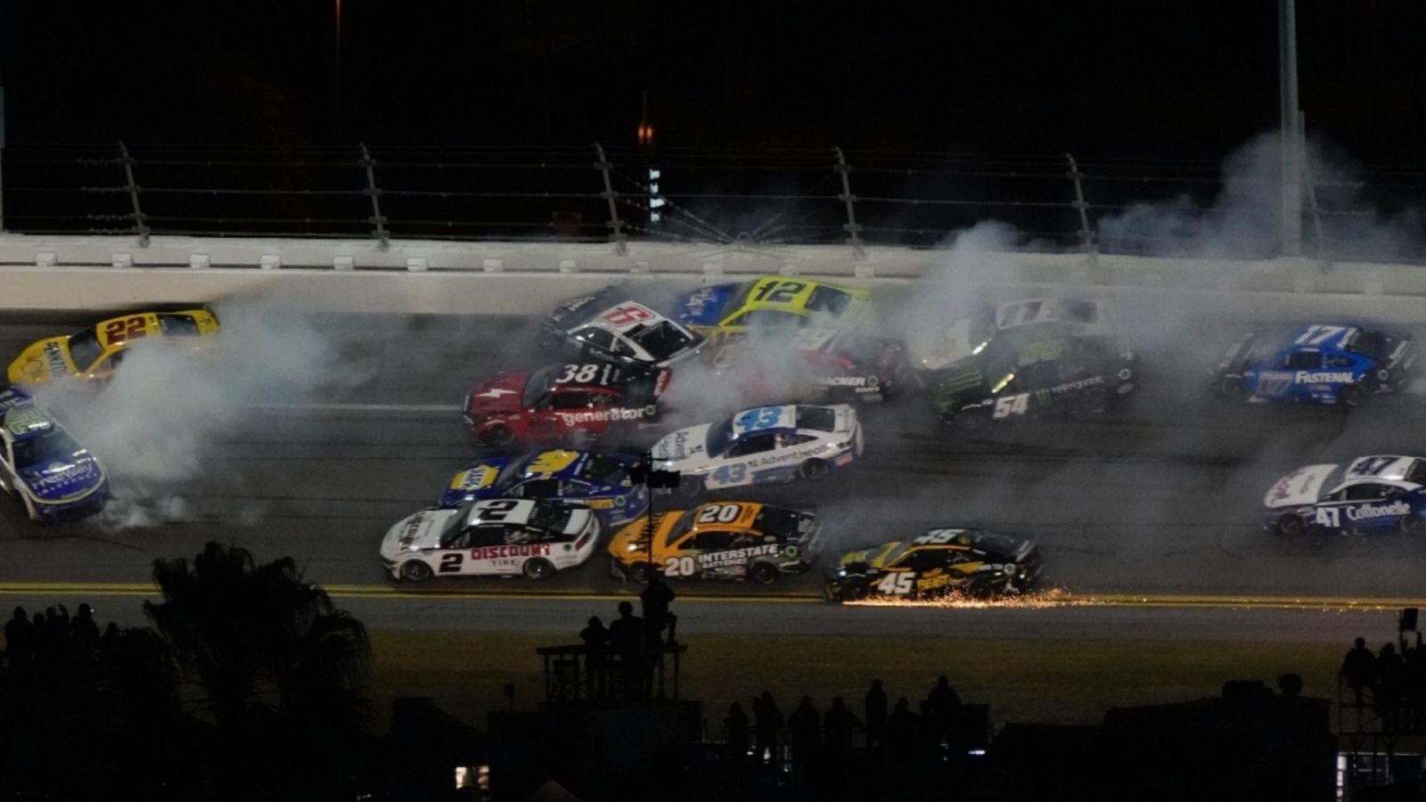 Kevin Harvick breaks down the ‘big one’ at Daytona 500 Kevin Harvick breaks down the ‘big one’ at Daytona 500