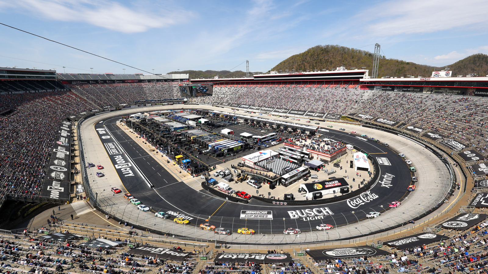 https://www.yardbarker.com/media/f/8/f838d282150cb6c8aa1b6f755e90b80e9cbb2cc5/thumb_16x9/speedway-motorsports-ceo-bold-idea-bristol-motor.jpg?v=1