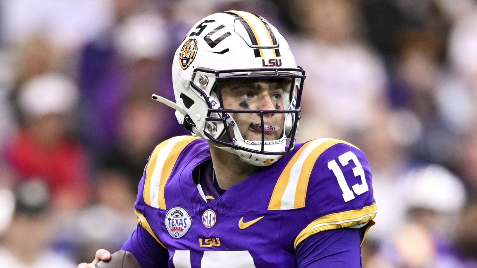 https://www.yardbarker.com/media/f/8/f842fc0390094372522c60187057a19a3c037f88/thumb_16x9/top-heisman-candidates-per-power-four-conference.jpg?v=1