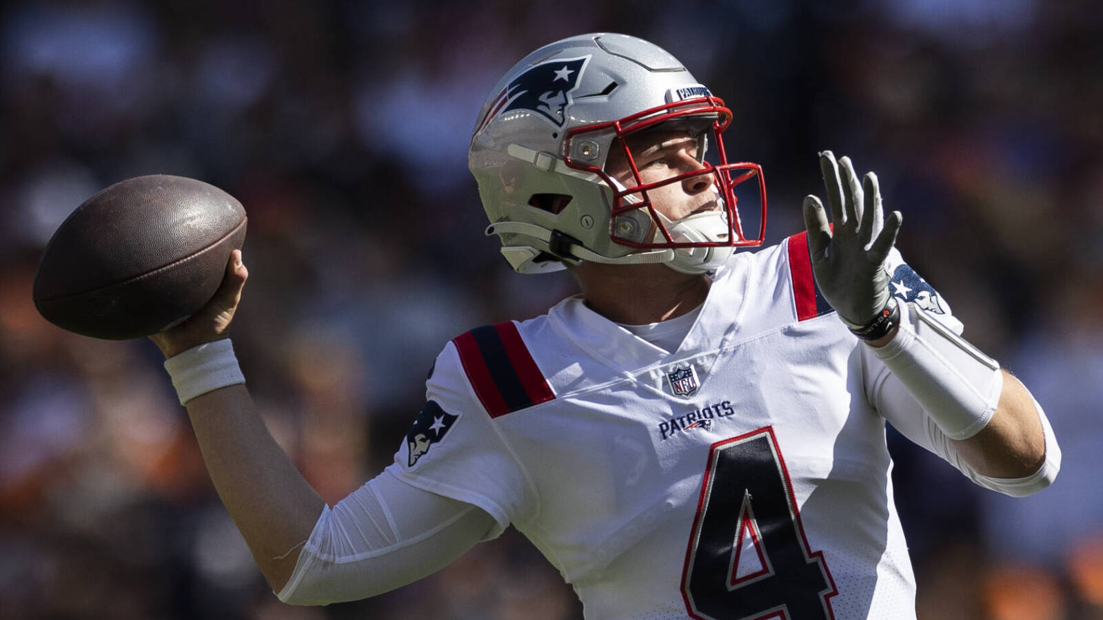 Do the Patriots have a QB controversy? Yardbarker