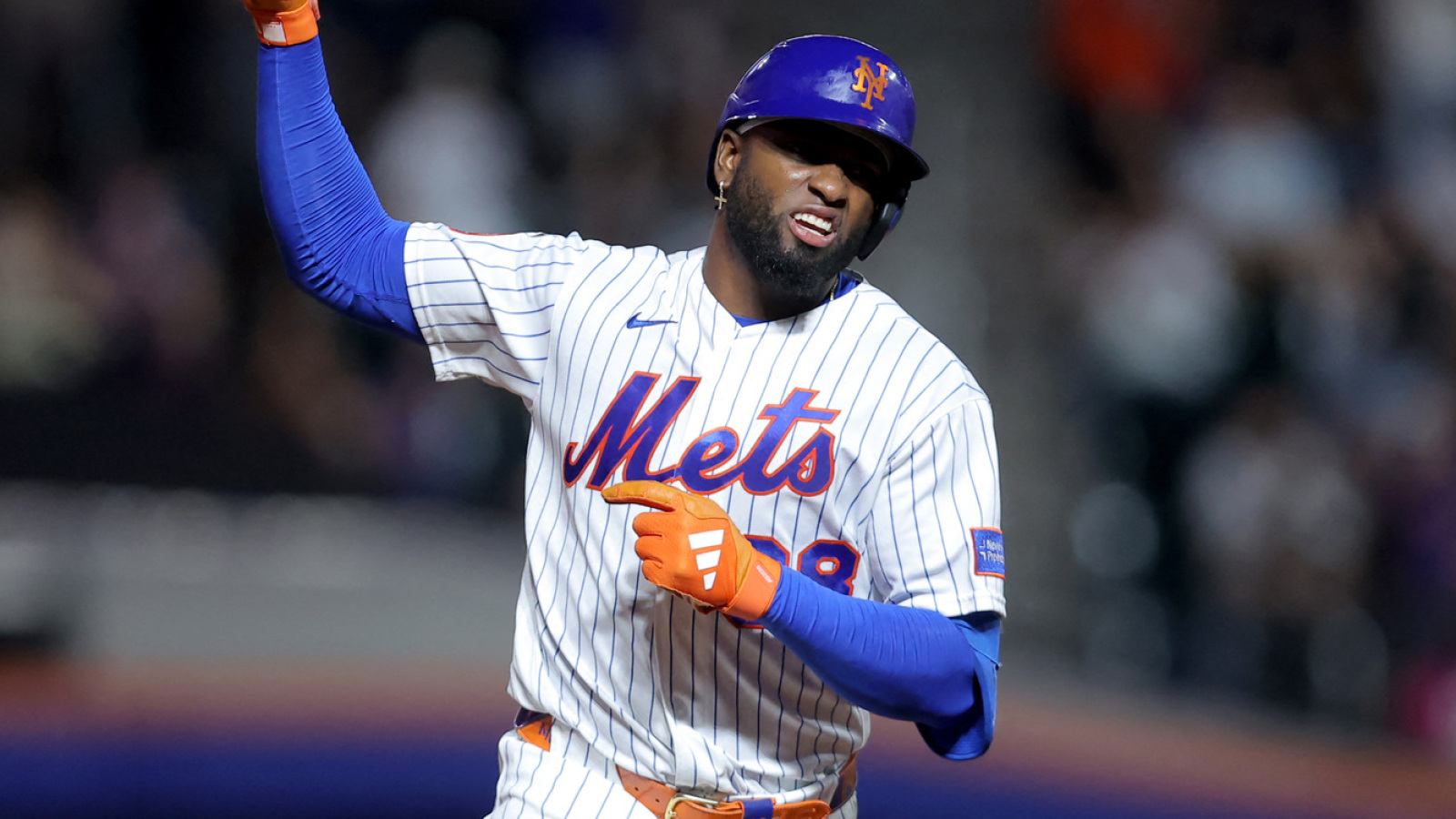Orioles may be thinking long-term with Luis Robert Jr. move