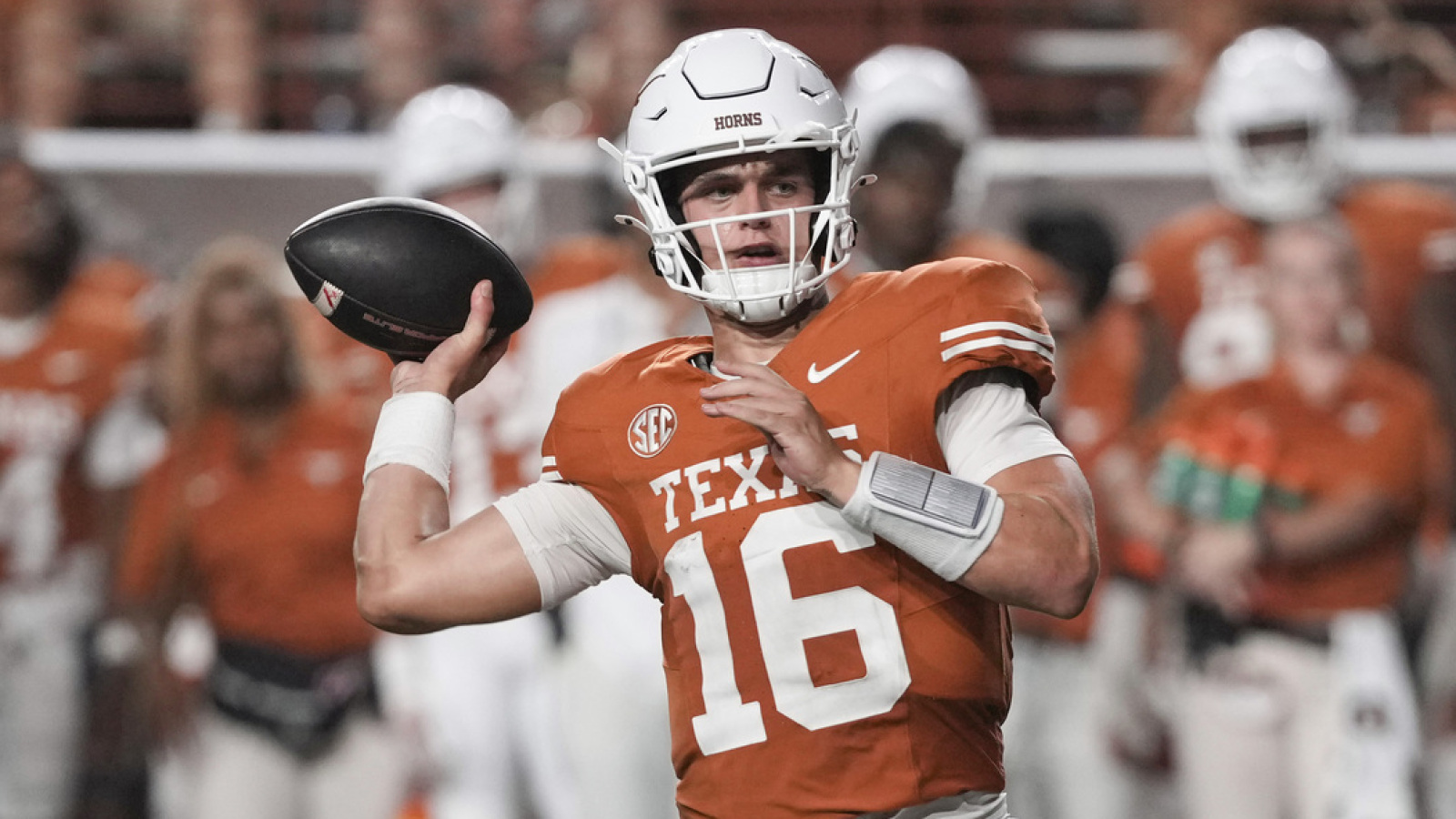 College Football Week 2 Highlights: Texas Upsets Ohio State, Michigan and Oklahoma State Bounce Back