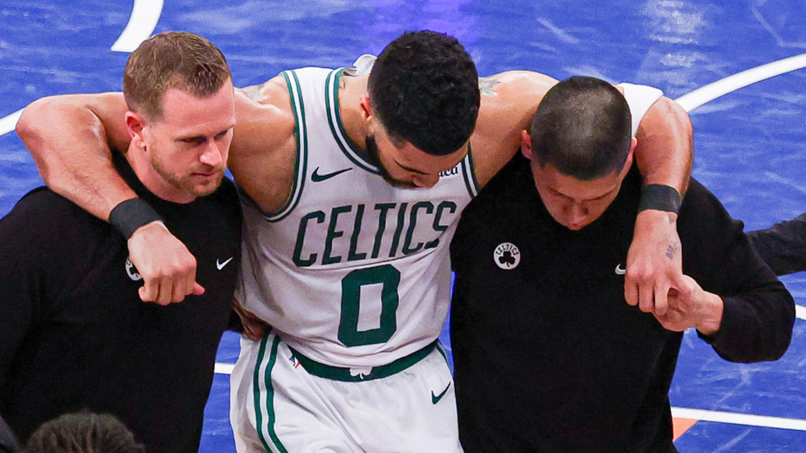 https://www.yardbarker.com/media/f/8/f88d16456e5405c486f765507462e50ecf6ec938/thumb_16x9/jayson-tatum-inspired-kobe-bryant-his-injury.jpg?v=1
