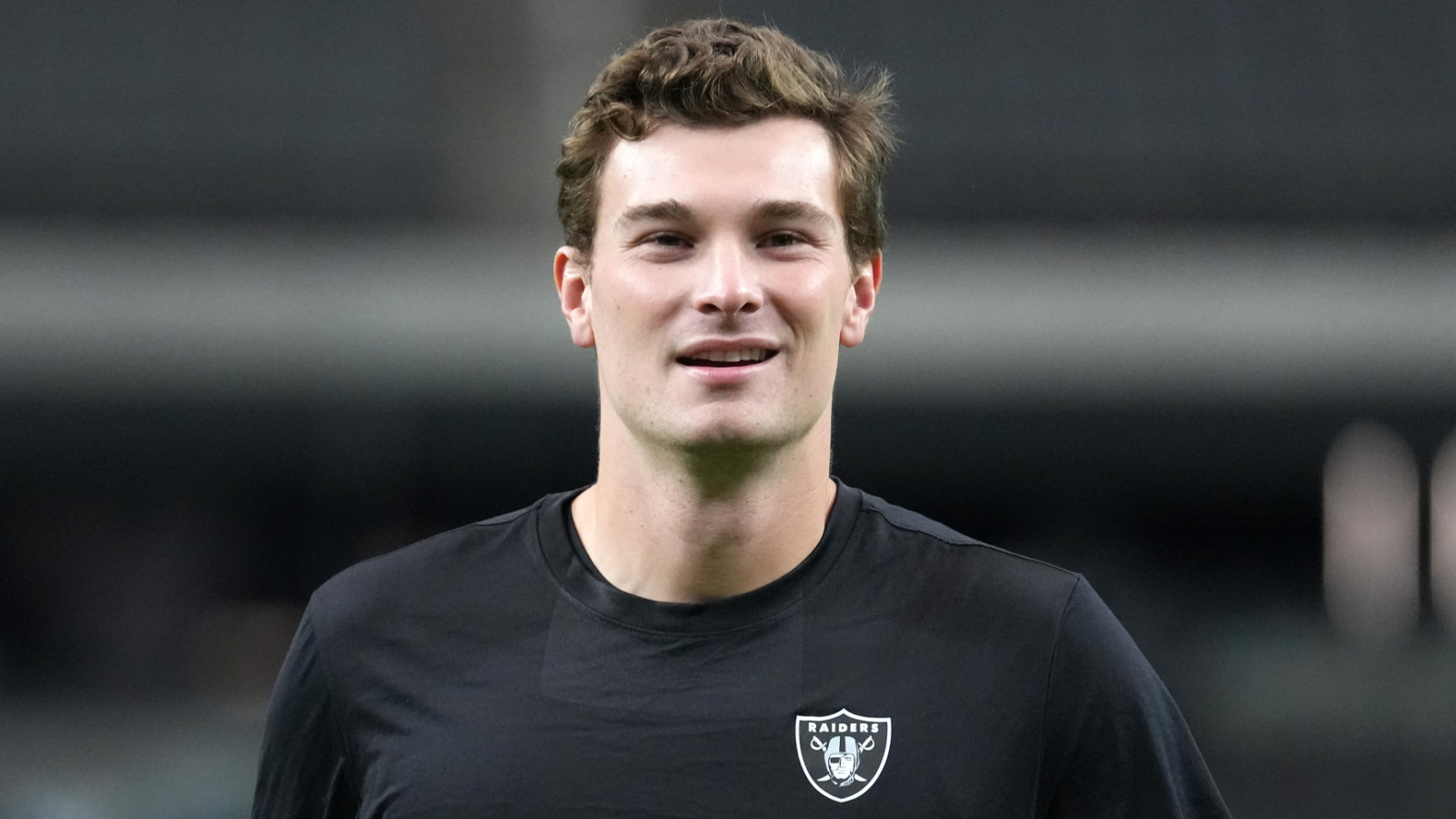 https://www.yardbarker.com/media/f/8/f8adb34cd8f00958773431a2d4524ae4d5cea0e0/thumb_16x9/insider-sheds-light-on-raiders-undefeated-start.jpg?v=1