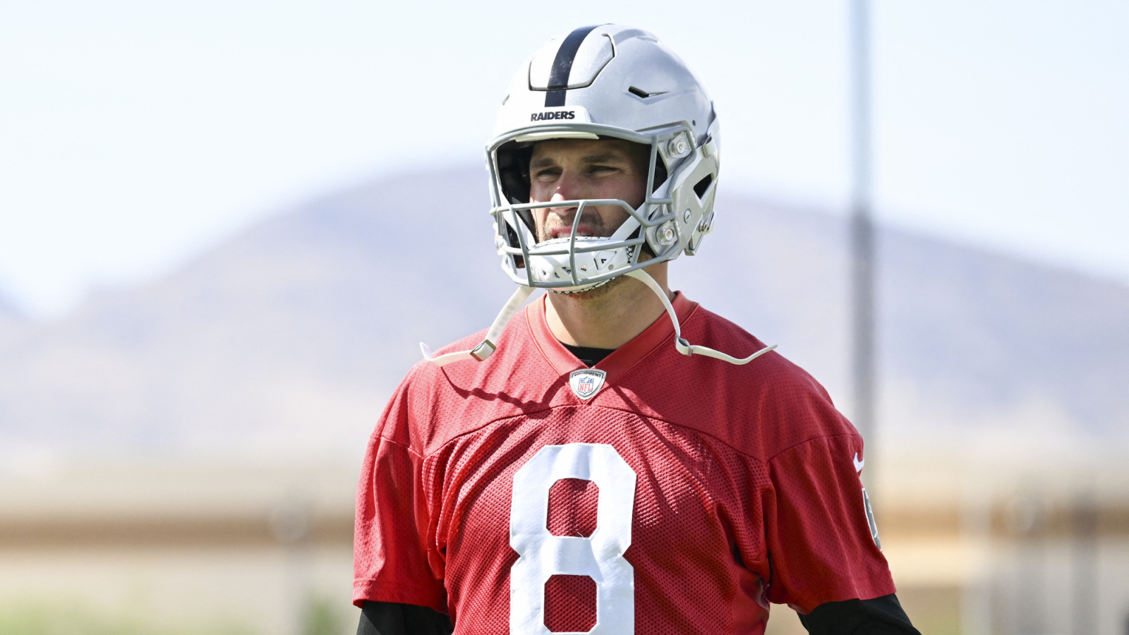 https://www.yardbarker.com/media/f/9/f915b80e865c0c826cce82c0fb1c94a91ad71787/thumb_16x9/raiders-kirk-cousins-put-on-notice-amid-fernando.jpg?v=1