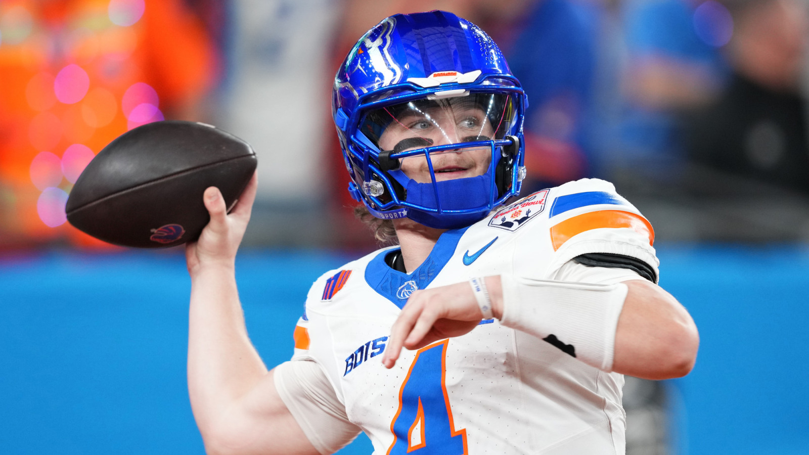 https://www.yardbarker.com/media/f/9/f93a8e5e1ab3b022b0c40e61ea16dde66bc0f5da/thumb_16x9/week-1-mid-major-college-football-games-watch.jpg?v=1